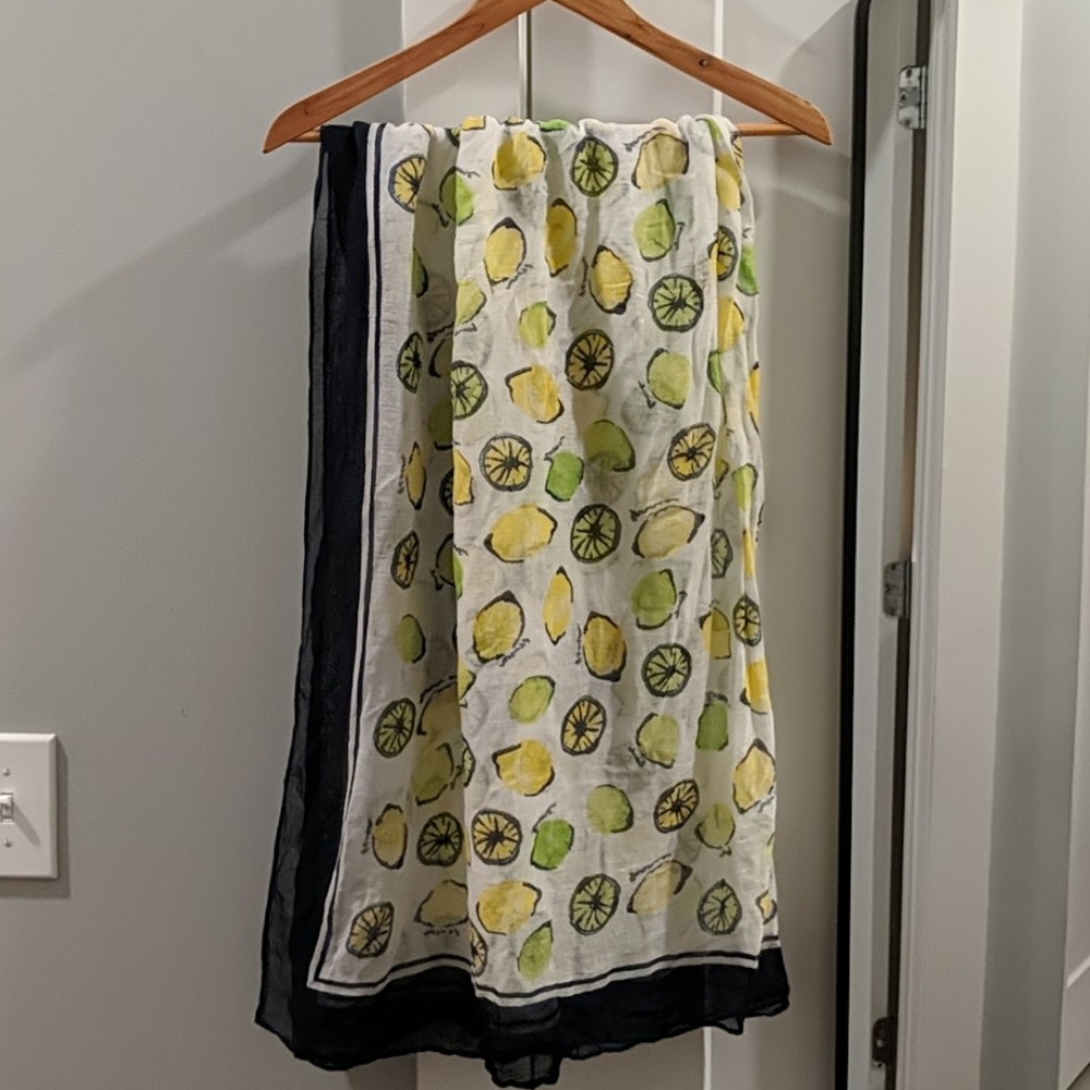 💚 LOFT citrus scarf